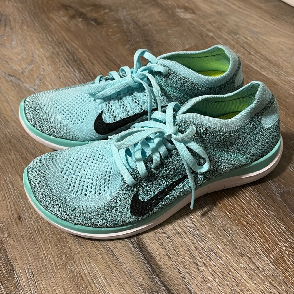 Wmns Free 4.0 Flyknit Glacier Ice Hyper Turquoise